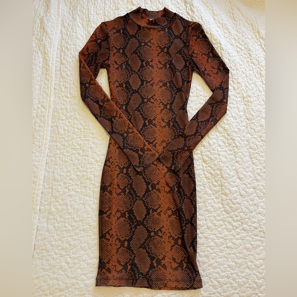 Topshop Snake Print Long Sleeve Mini Dress Brown Size 6
